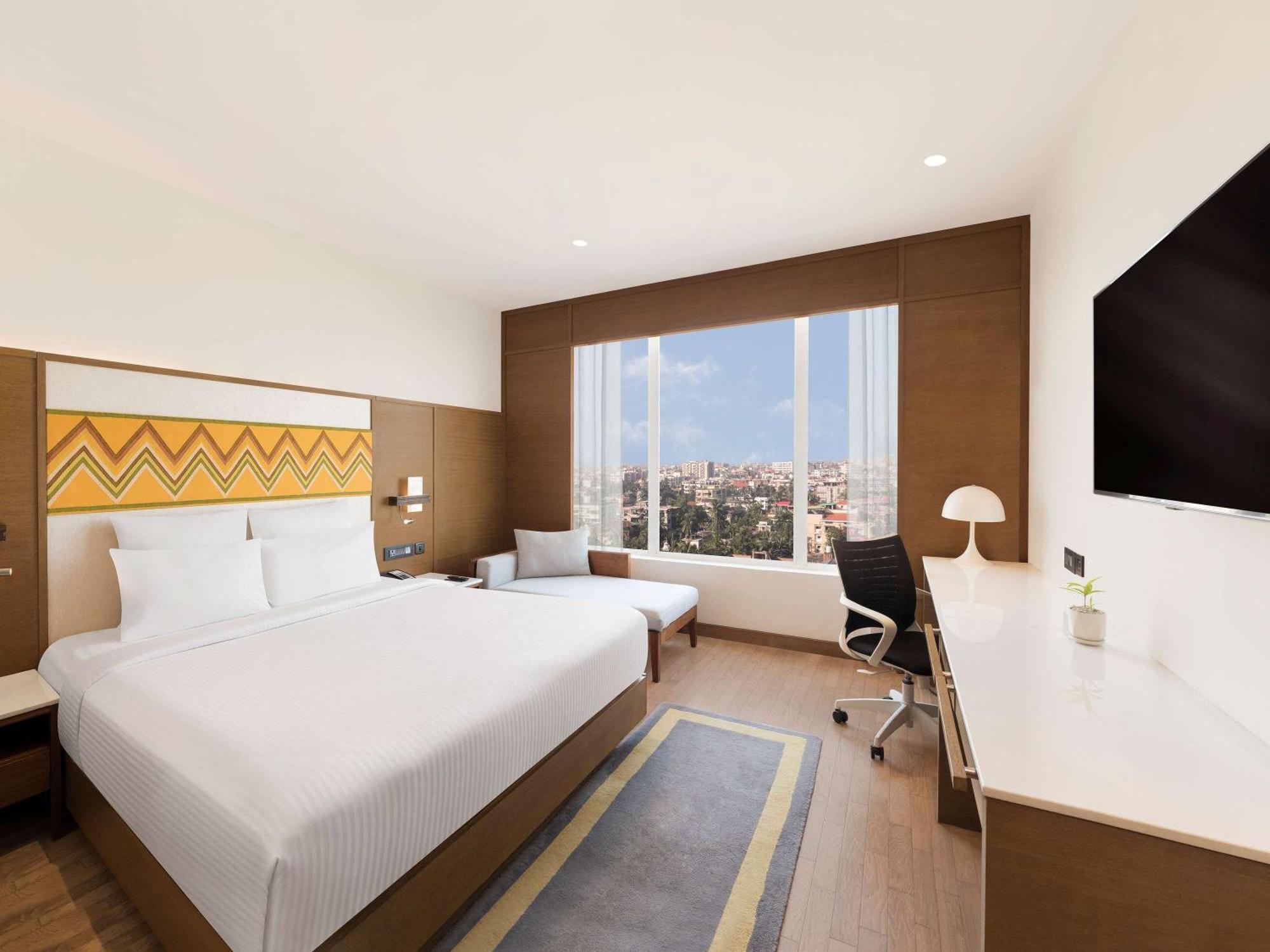 Novotel Guwahati Gs Road Eksteriør billede