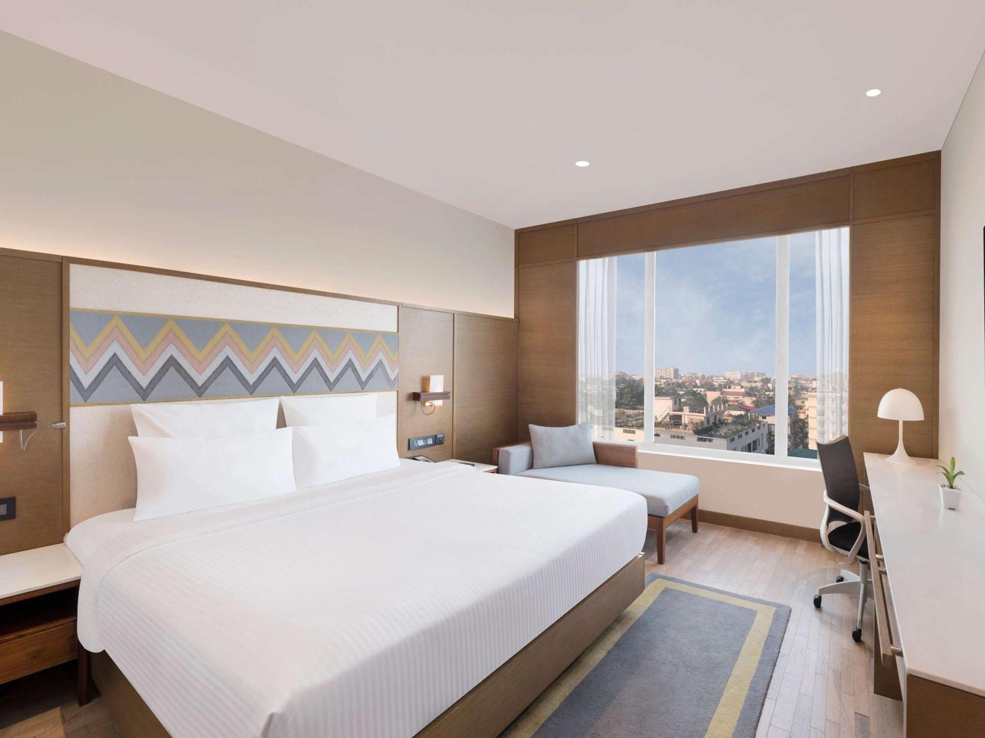 Novotel Guwahati Gs Road Eksteriør billede