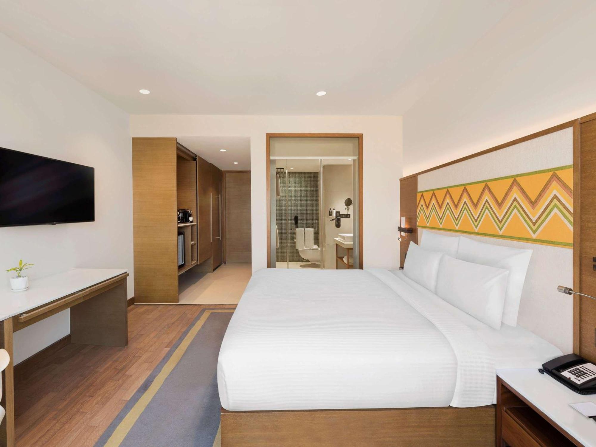 Novotel Guwahati Gs Road Eksteriør billede